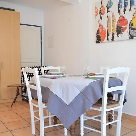 2 Pieces 4 Couchages Sur Bn260-201 Banyuls-sur-Mer